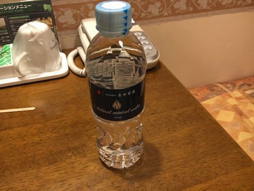 ウェルカムドリンクの水